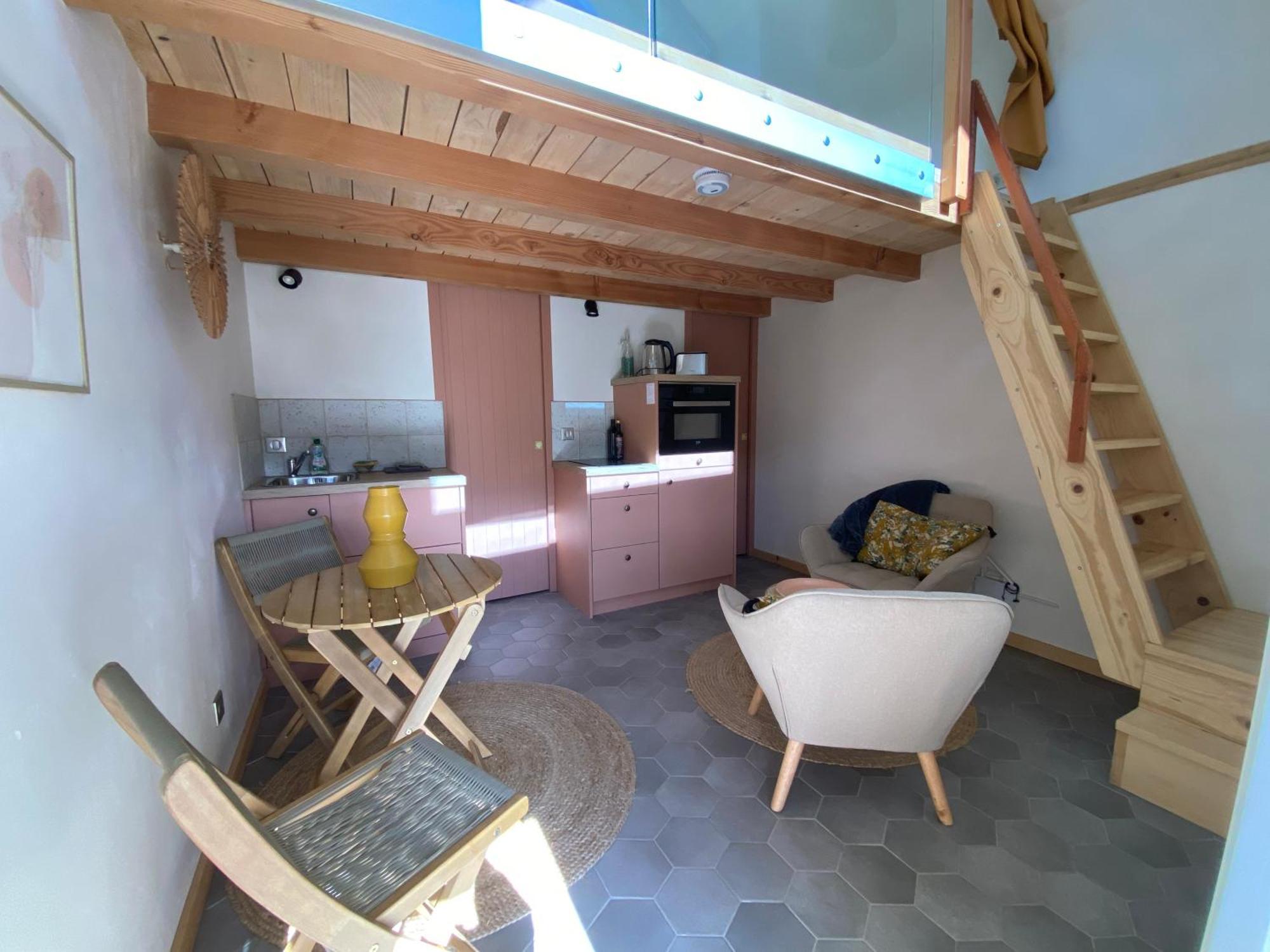 Tiny House De Tempoyrac Villa La Rochette  Exterior photo